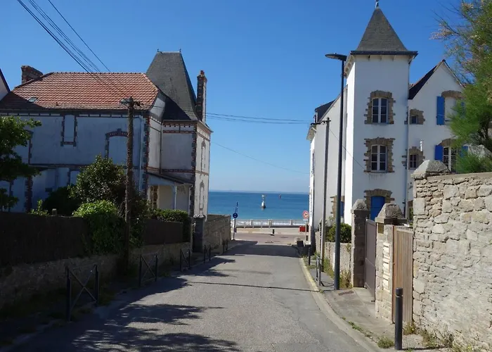 Apartment Les Terrasses De La Plage-2 By Interhome